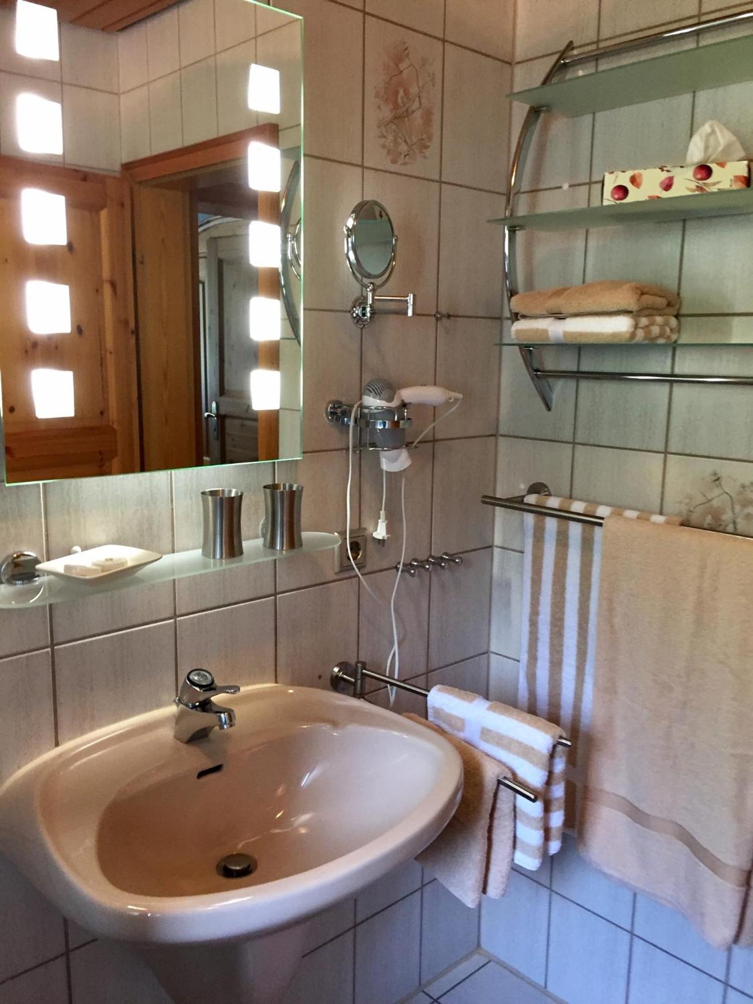 Ferienwohnungen im Herzen des Pfälzerwaldes Elmstein Zimmer foto